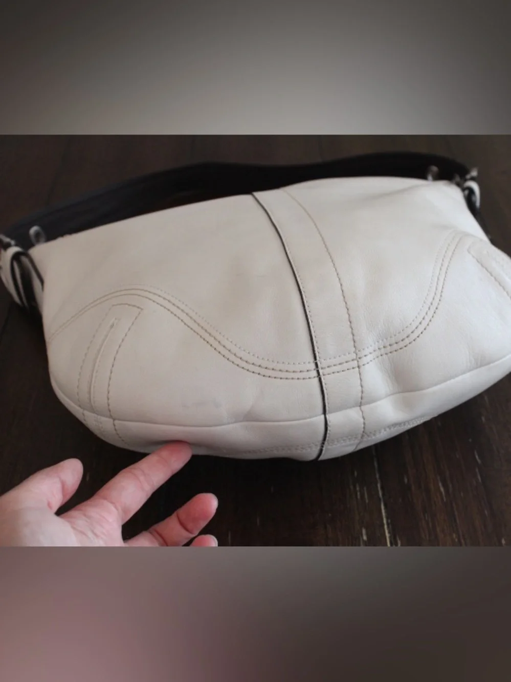 Vintage Coach y2K Soho Crescent hobo shoulder bag A803